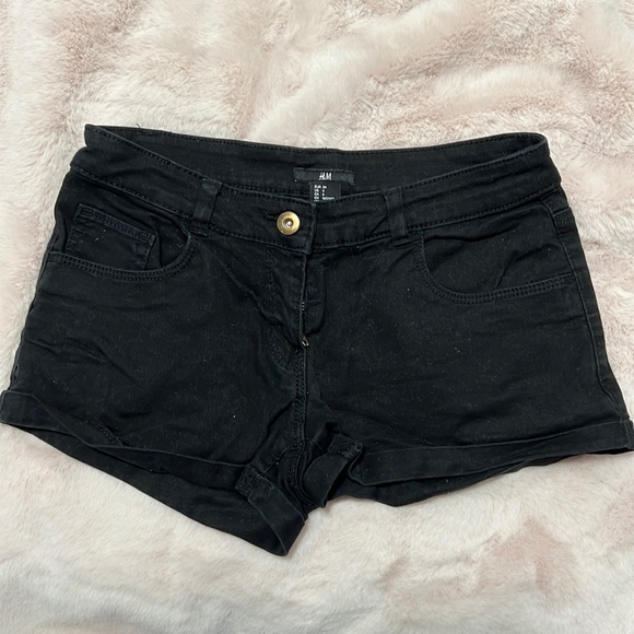 Black denim H&M shorts - Picture 1 of 1